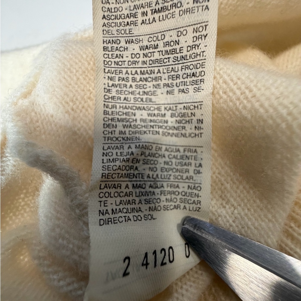 Made in Italy 🇮🇹 of Benetton | Cream Crew Neck Sweater - Picture 5 of 5